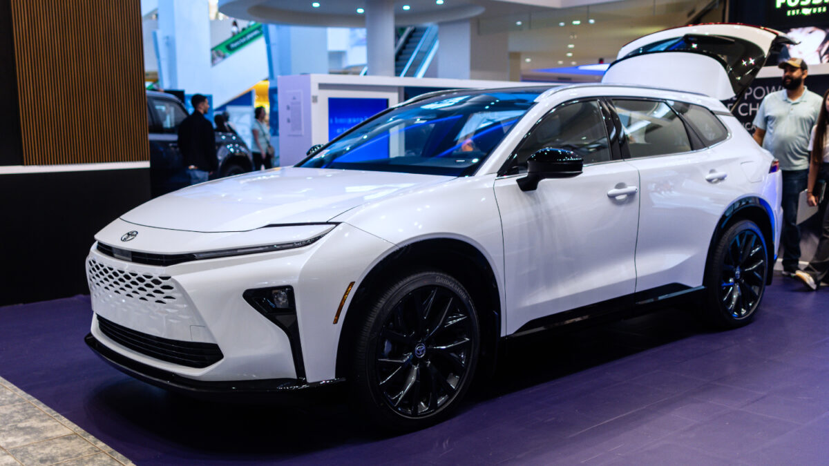 Toyota crown signia 2025